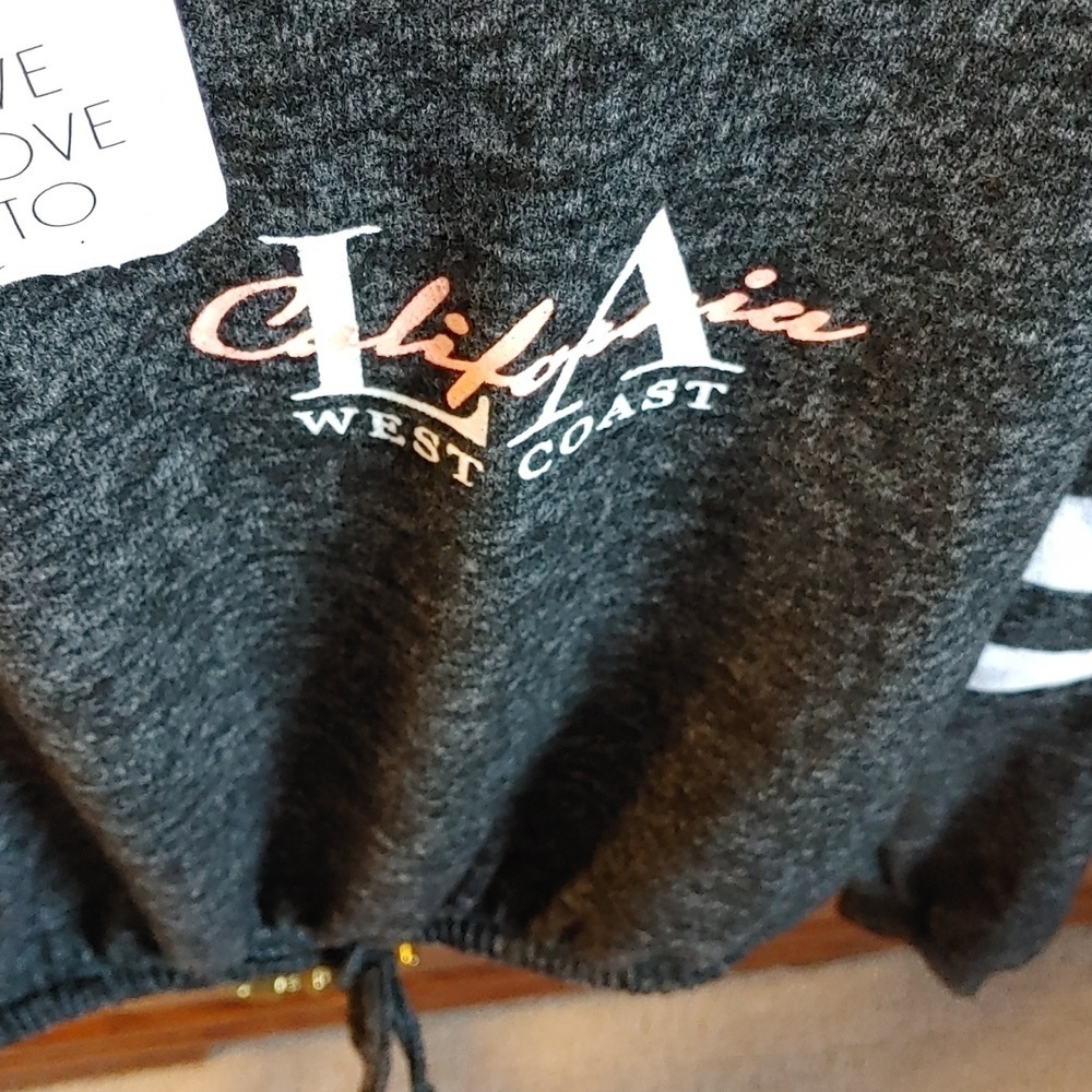 💚NWT Women's Soft Crop Loungewear Top - Picture 3 of 4